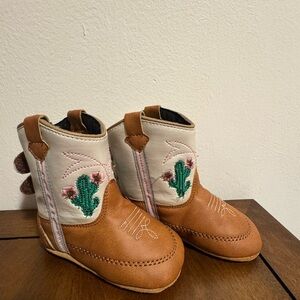 Kids' Tan and White Cactus Boots/size 4 baby